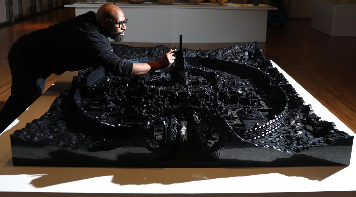 © Ekow Nimako - Kumbi Saleh 3020 CE (100.000 LEGO® stones)