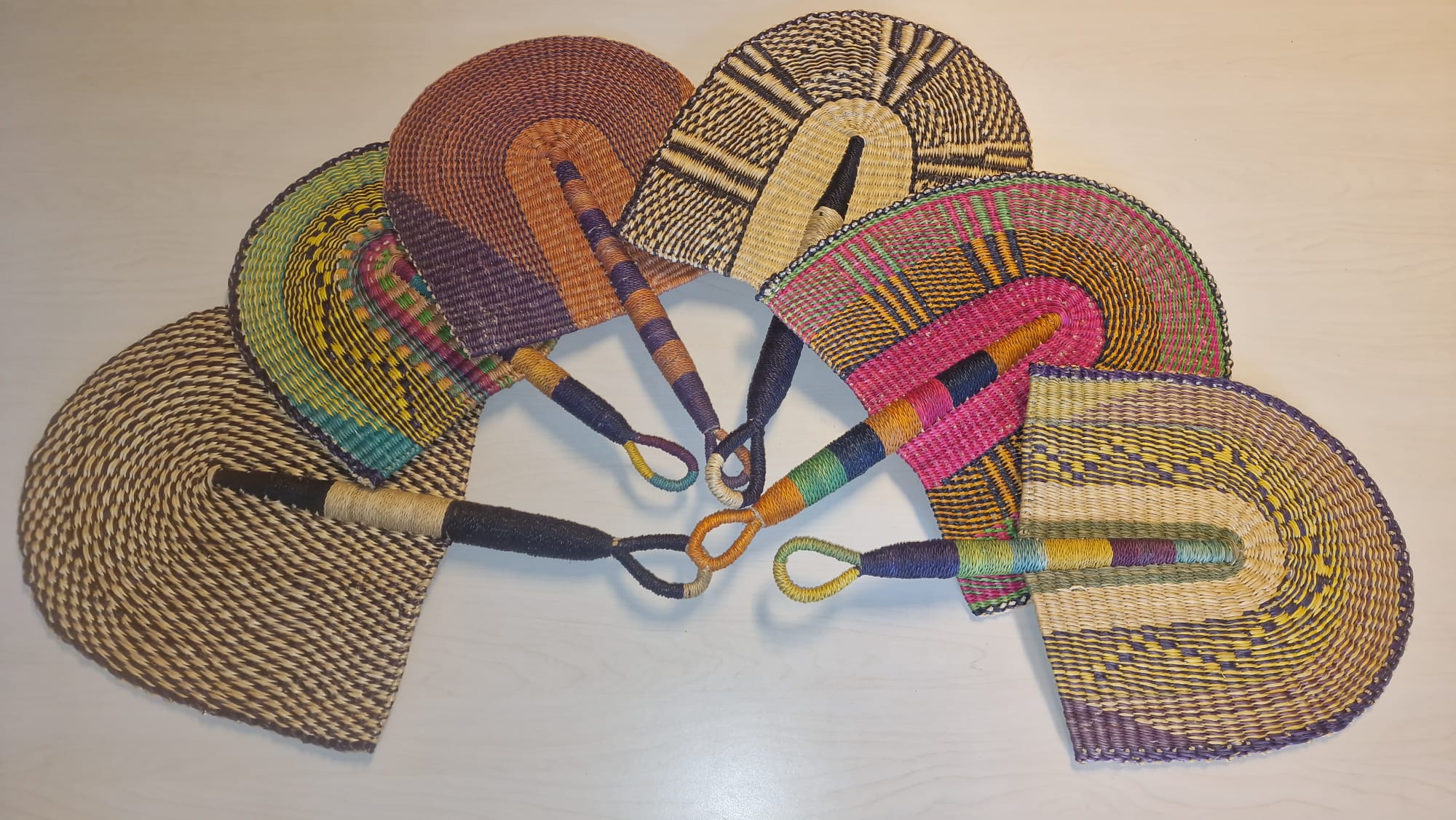 Nieuw in onze webshop: Ghanese waaiers
